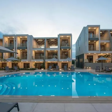 3 Bedroom Penthouse In Apartment *