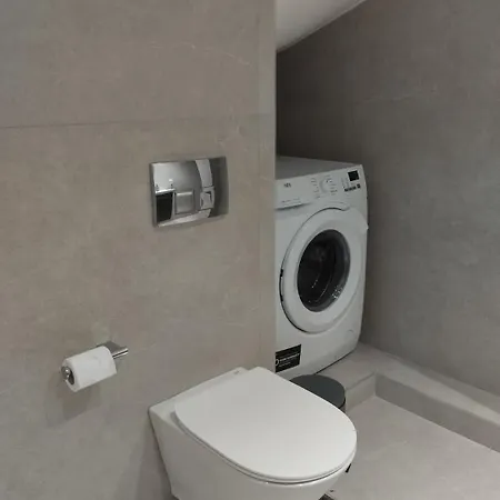 3 Bedroom Penthouse In *