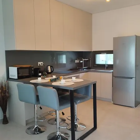 3 Bedroom Penthouse In Apartment