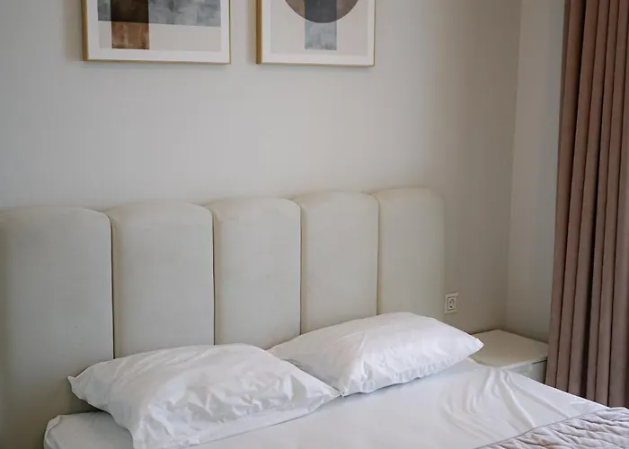 3 Bedroom Penthouse In *